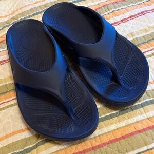OOFOS Women's Blue Sandals